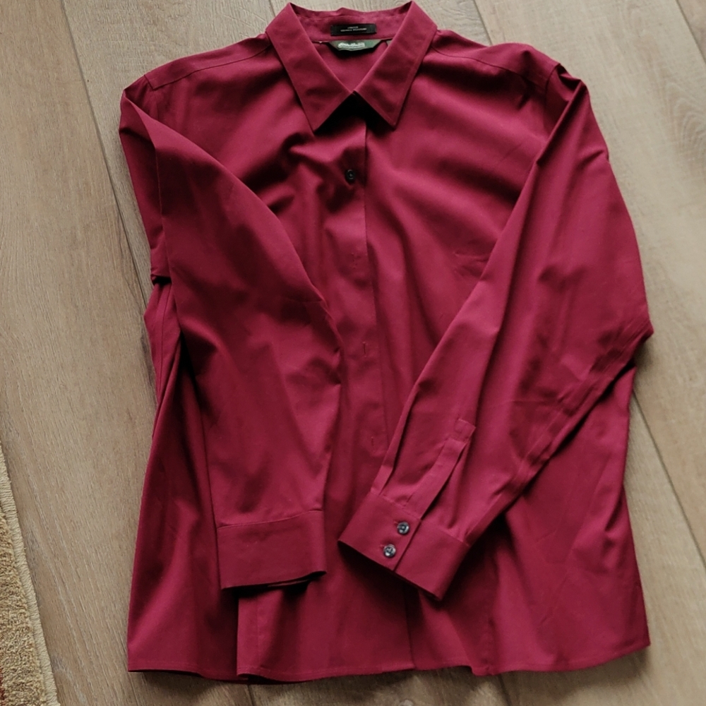 Women's Size XXL New Eddie Bauer Wrinkle Resistant Burgundy Long Sleeve Shirt